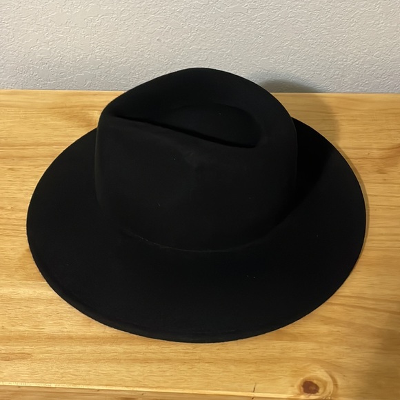 Black Felt Wide Brim Hat - Picture 4 of 5